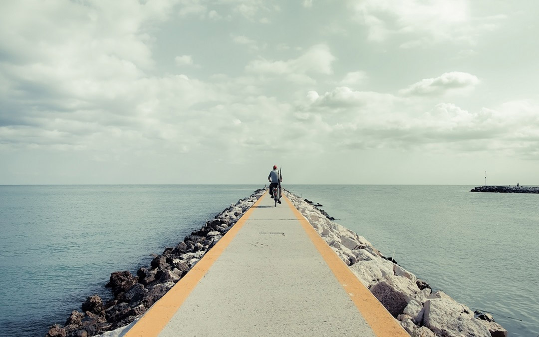 青春就是一无所有的时候，还可以挥霍明天