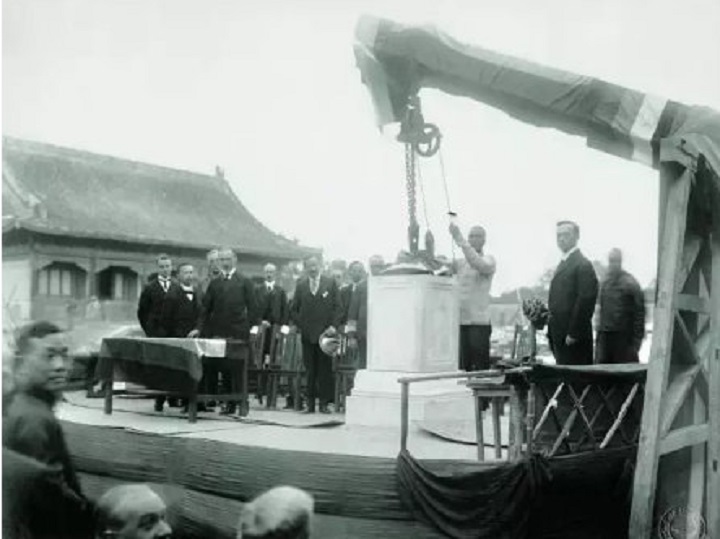 1917年9月24日举行的北京协和医院奠基仪式。